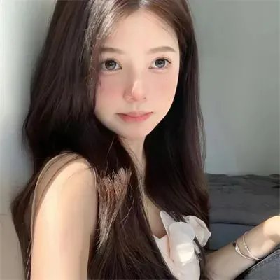 女孩罗塞玛莉
